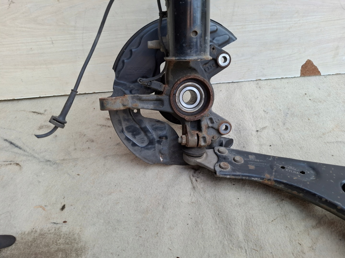 KUGA MK3 LIFT 24r swing shock absorber left front 2.5 HYBRYDA
