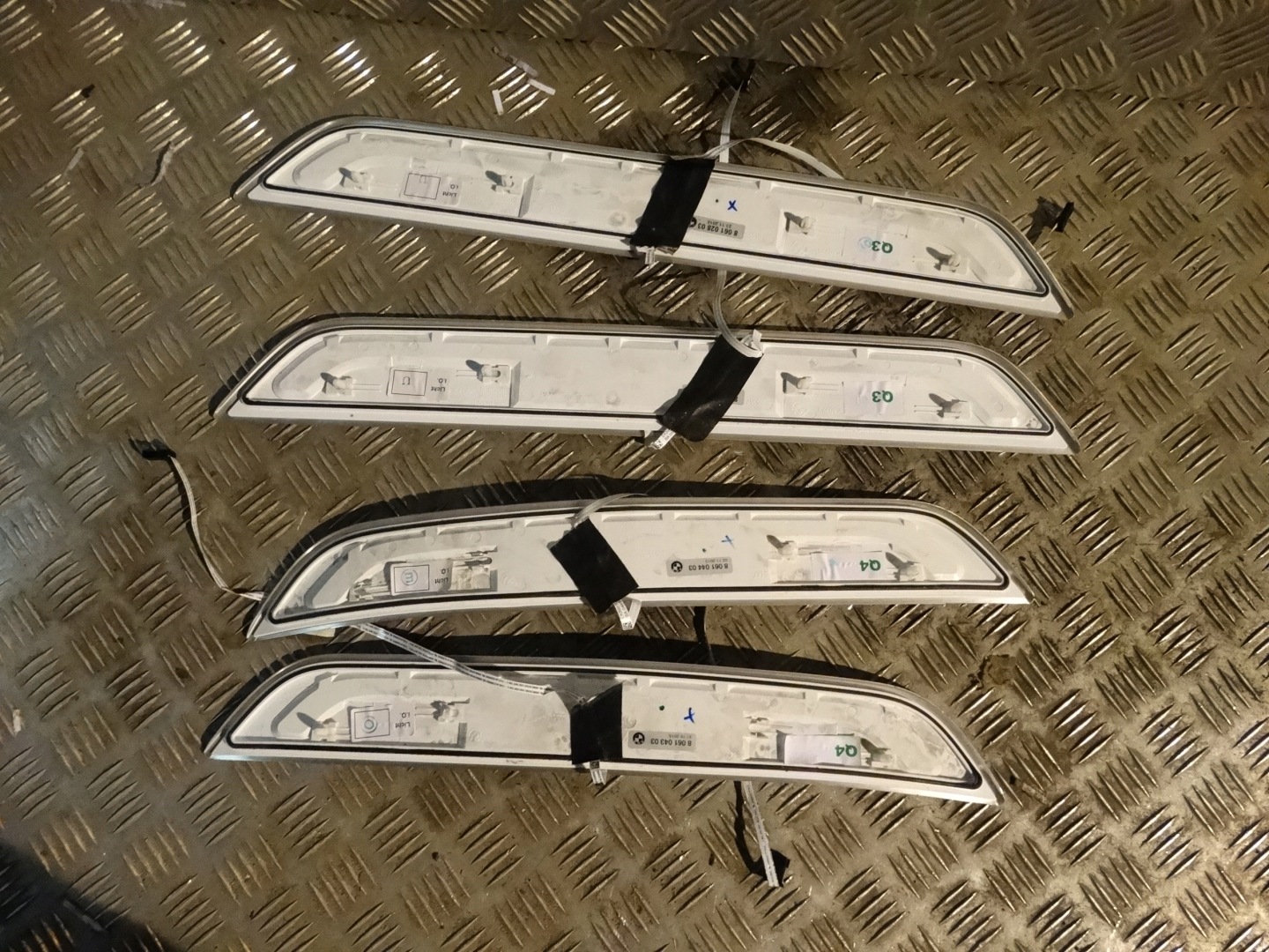 mouldings caps threshold LED M-P BMW G11 1