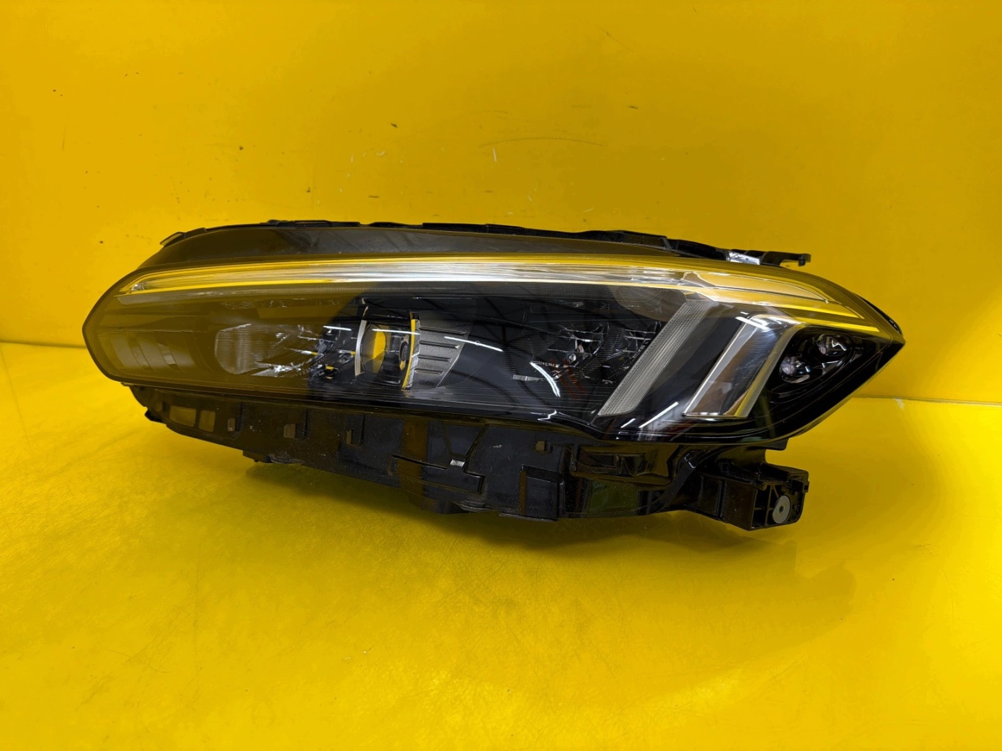 light left front Honda Civic XI 2022- Full Led