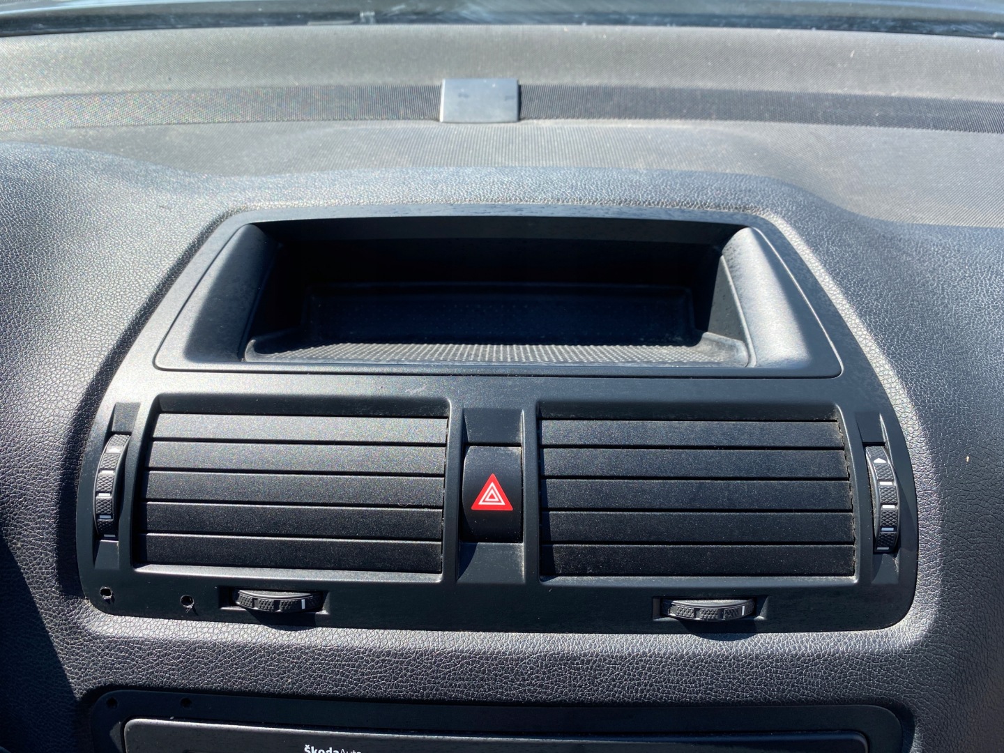 grid air conditioning devices air central Skoda Octavia II 2 FL 04-10
