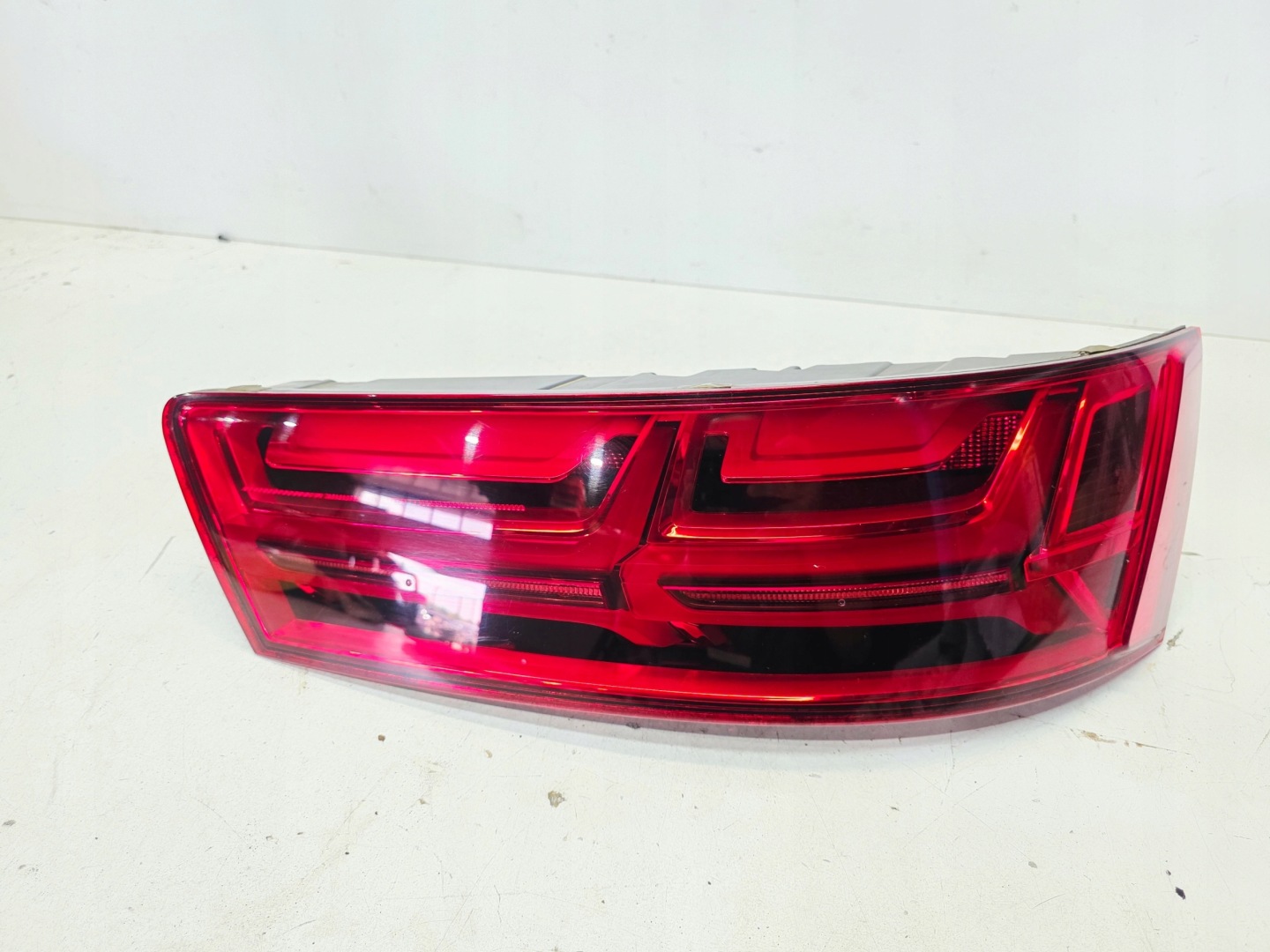 light right rear part LED AUDI Q7 4M 4M0945094E