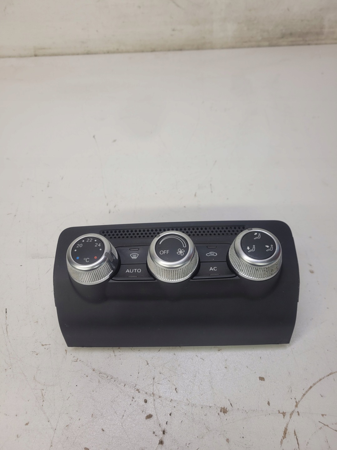 PANEL KLIMATRONIK AUDI A1 8X 8X0820043A