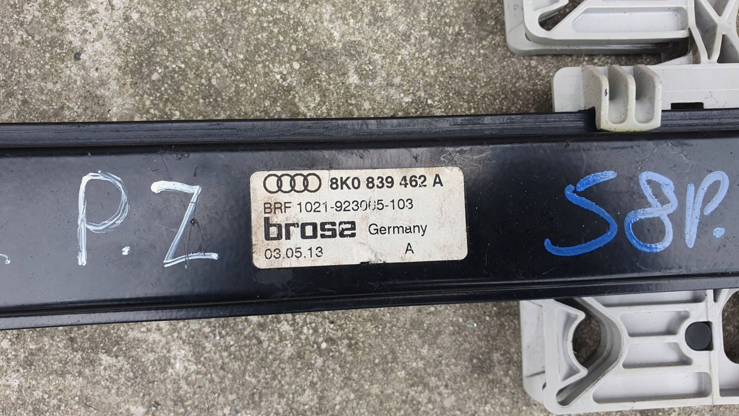 Audi A4 B8 8K0 window regulator right rear part