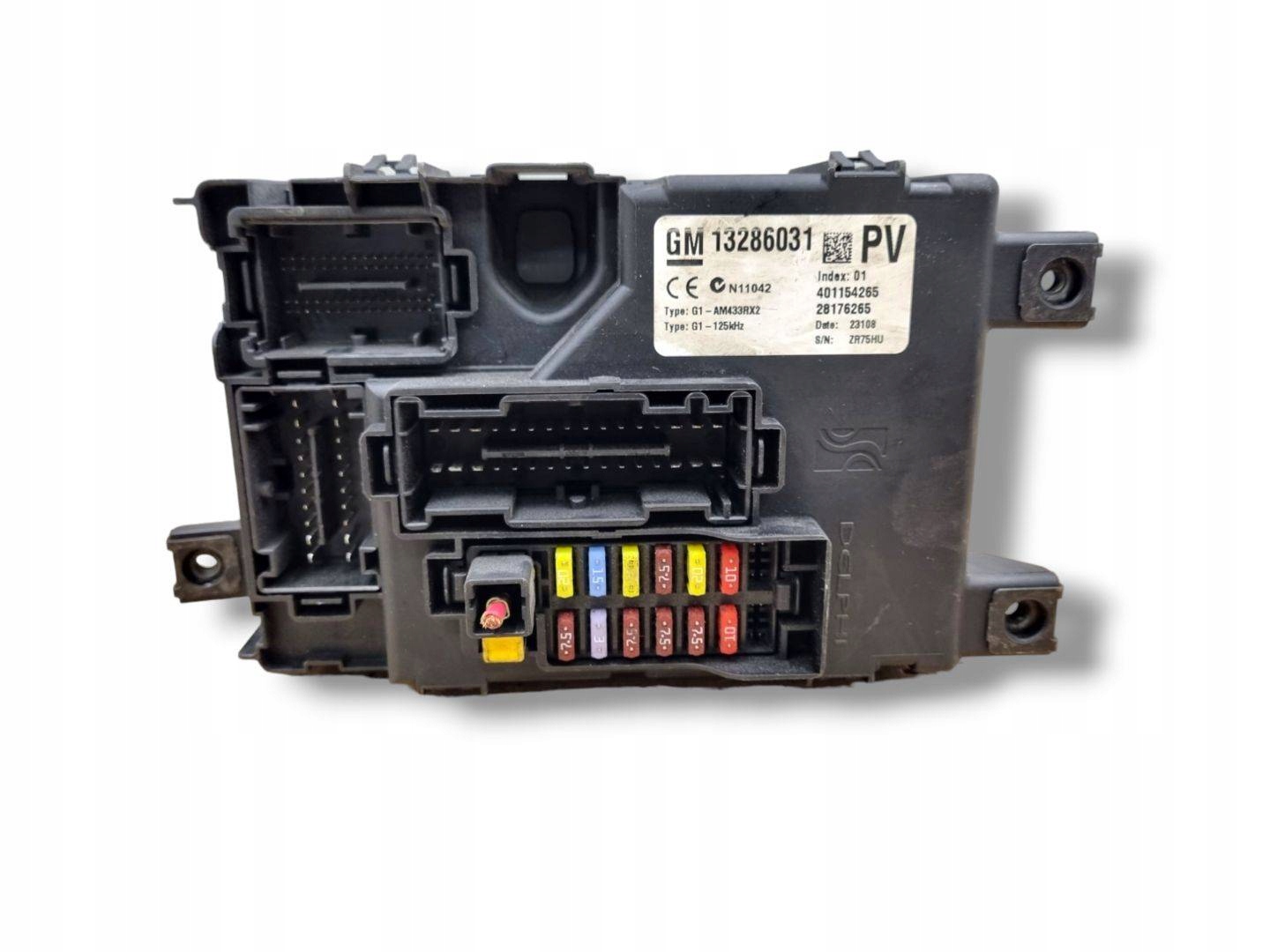 Module fusibles Opel Corsa D 2008 13286031