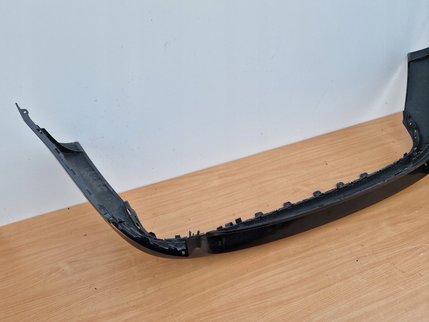 AUDI A4 B9 KOMBI 8W 8W9 bumper rear part below sensors
