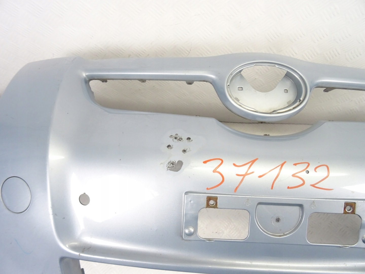 Toyota Auris bumper front front