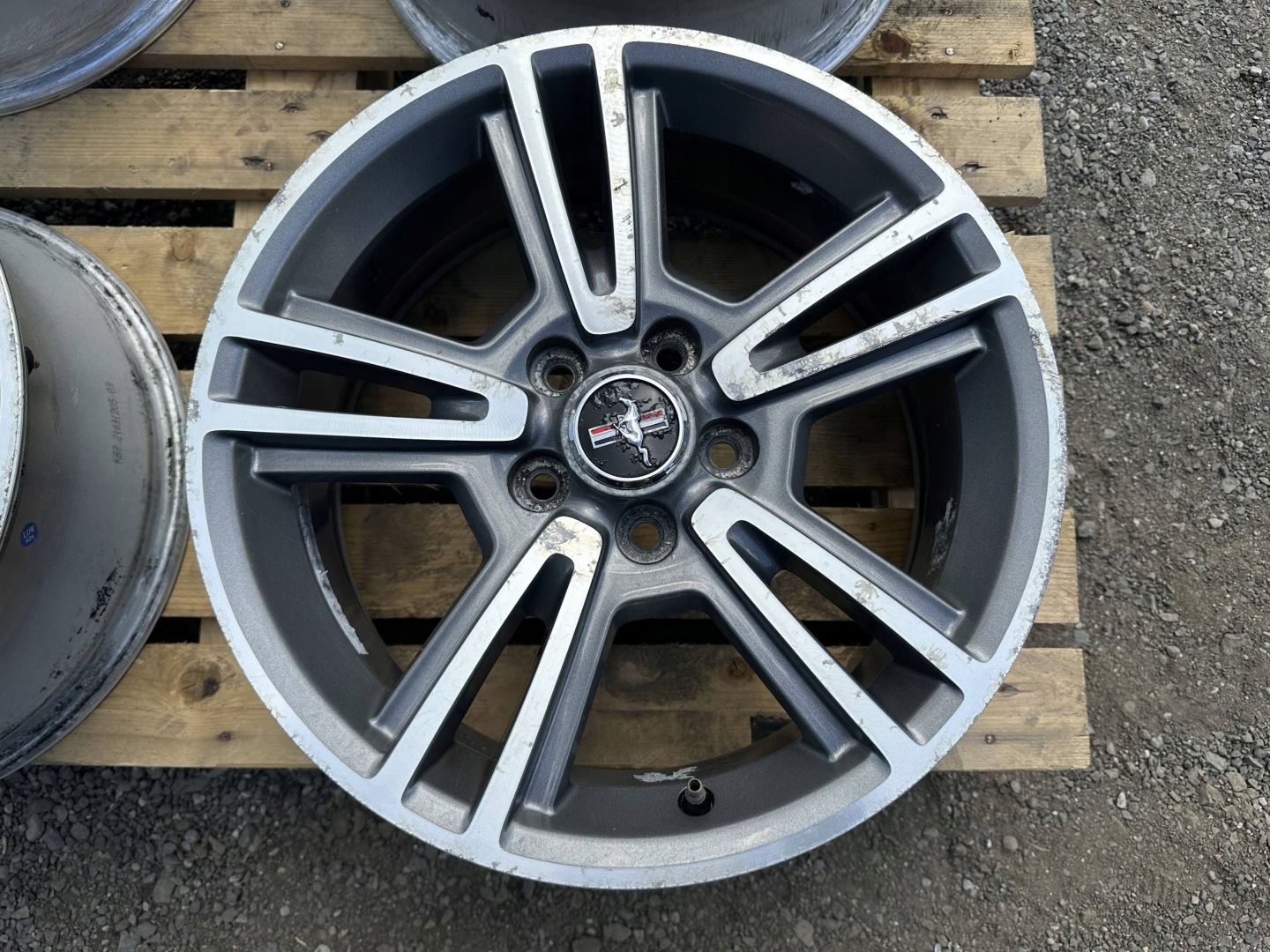 discs disc wheel wheels 17" 7J Ford Mustang 2005 - 2014