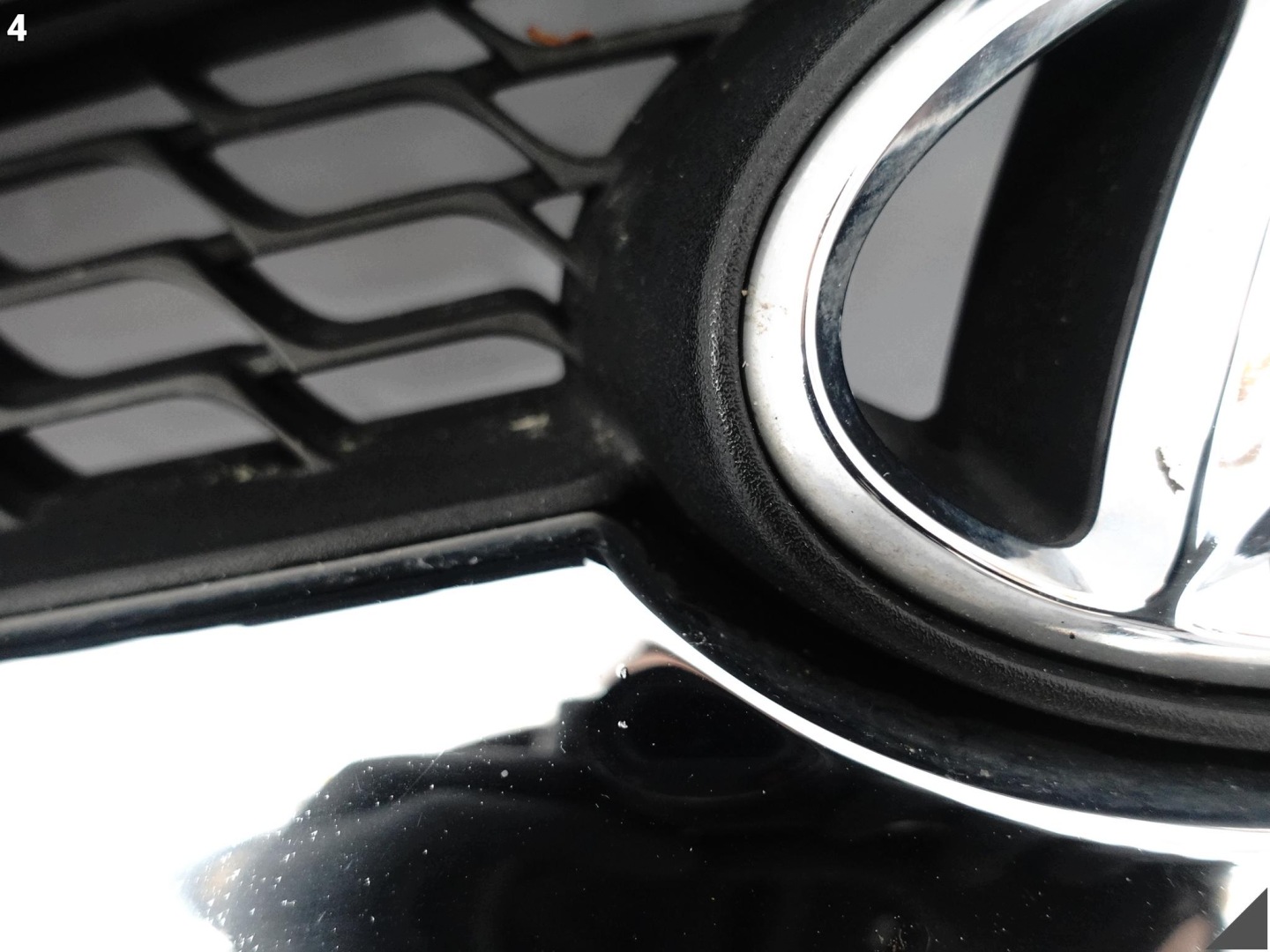 HYUNDAI iX20 10-15 grill grille grid CHROM intake W bumper front
