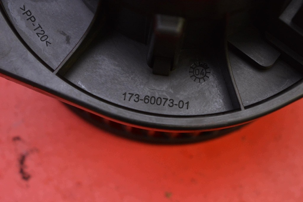 DMUCHAWA Lüfter des lüfters EU EA315-30350 SUZUKI IGNIS 2 II 03-08