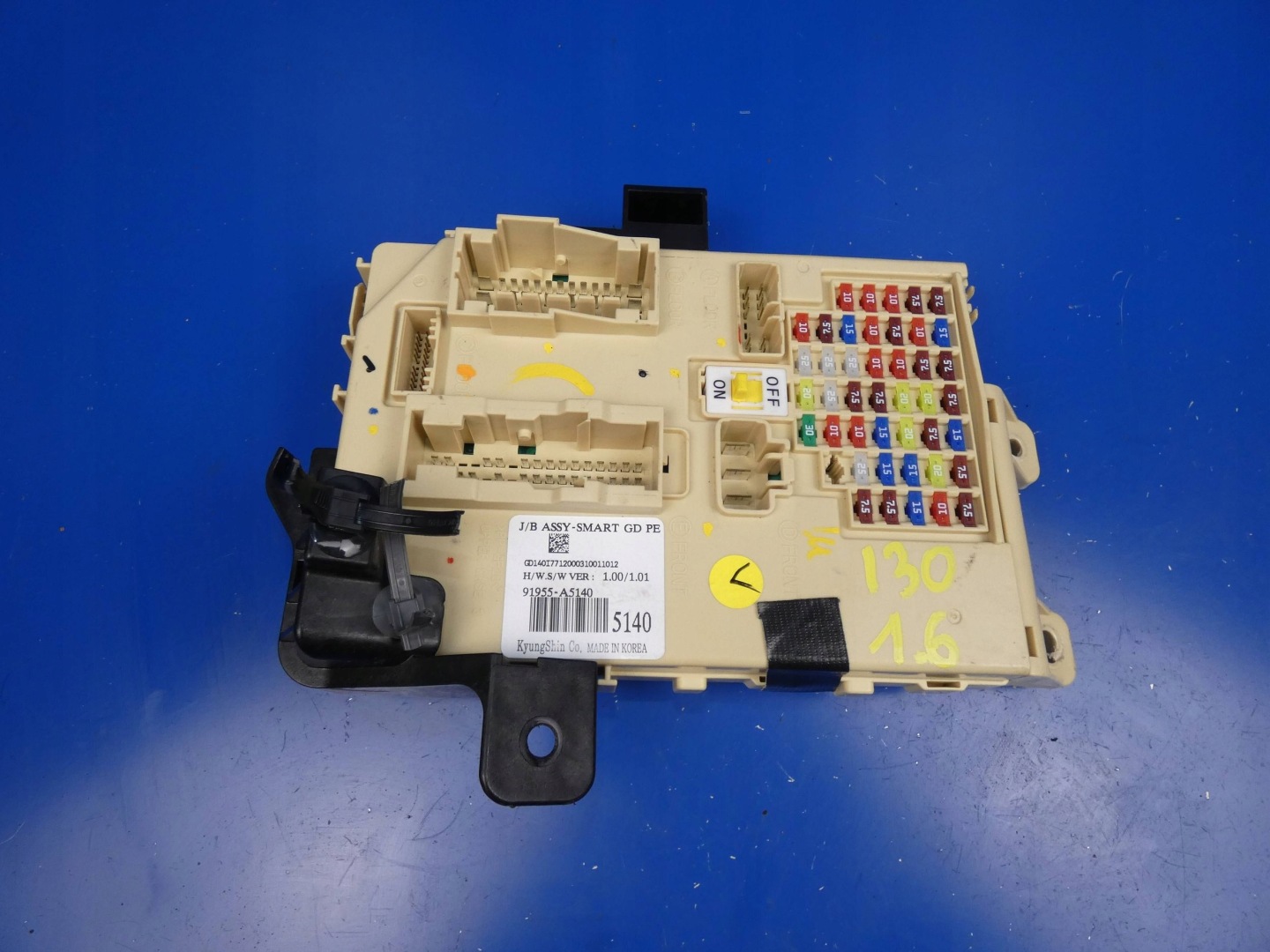 HYUNDAI I30 II I40 Module fusibles Module