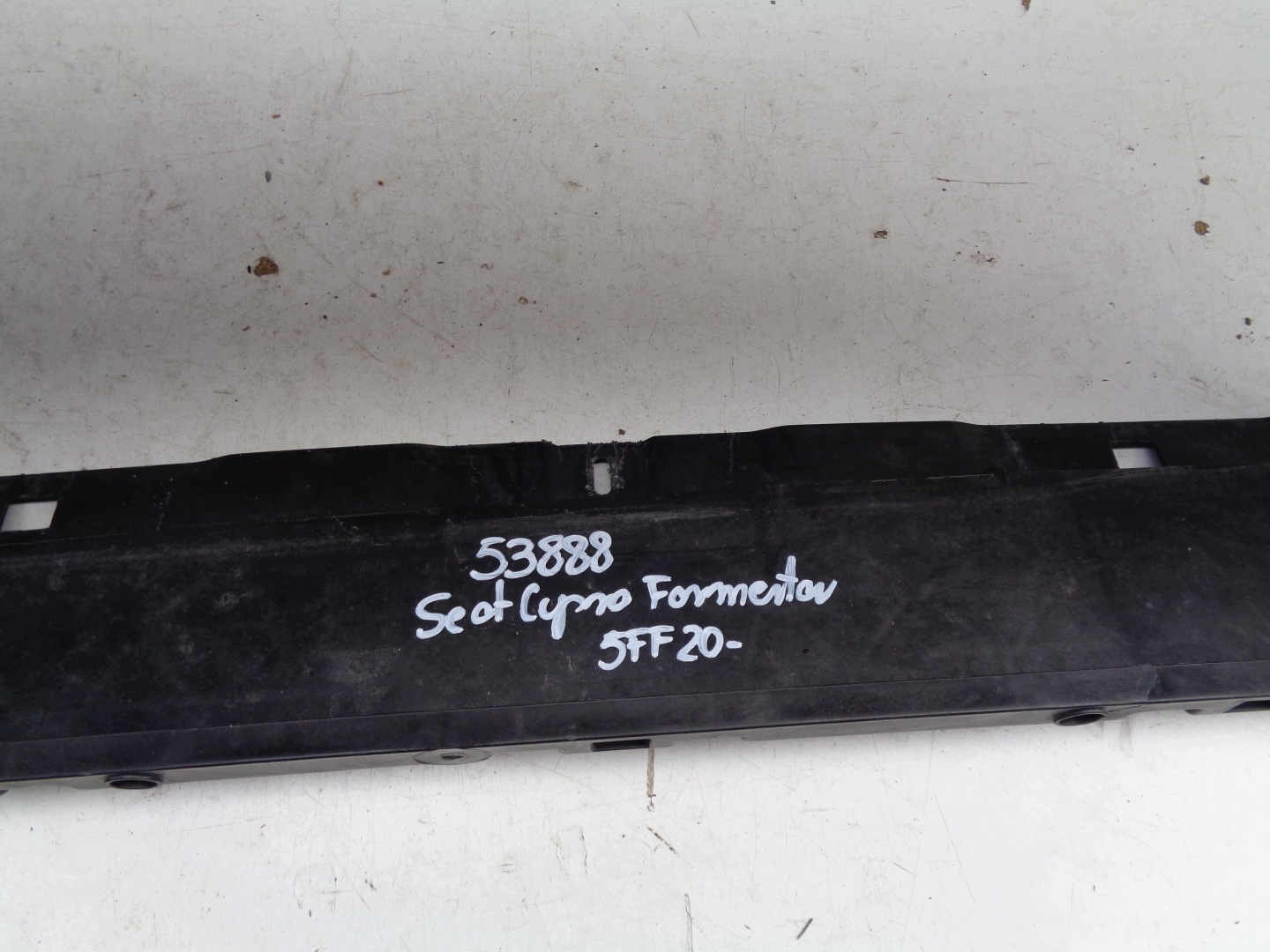 bar, wall front SEAT CUPRA FORMENTOR 5FF 20- NR 53888