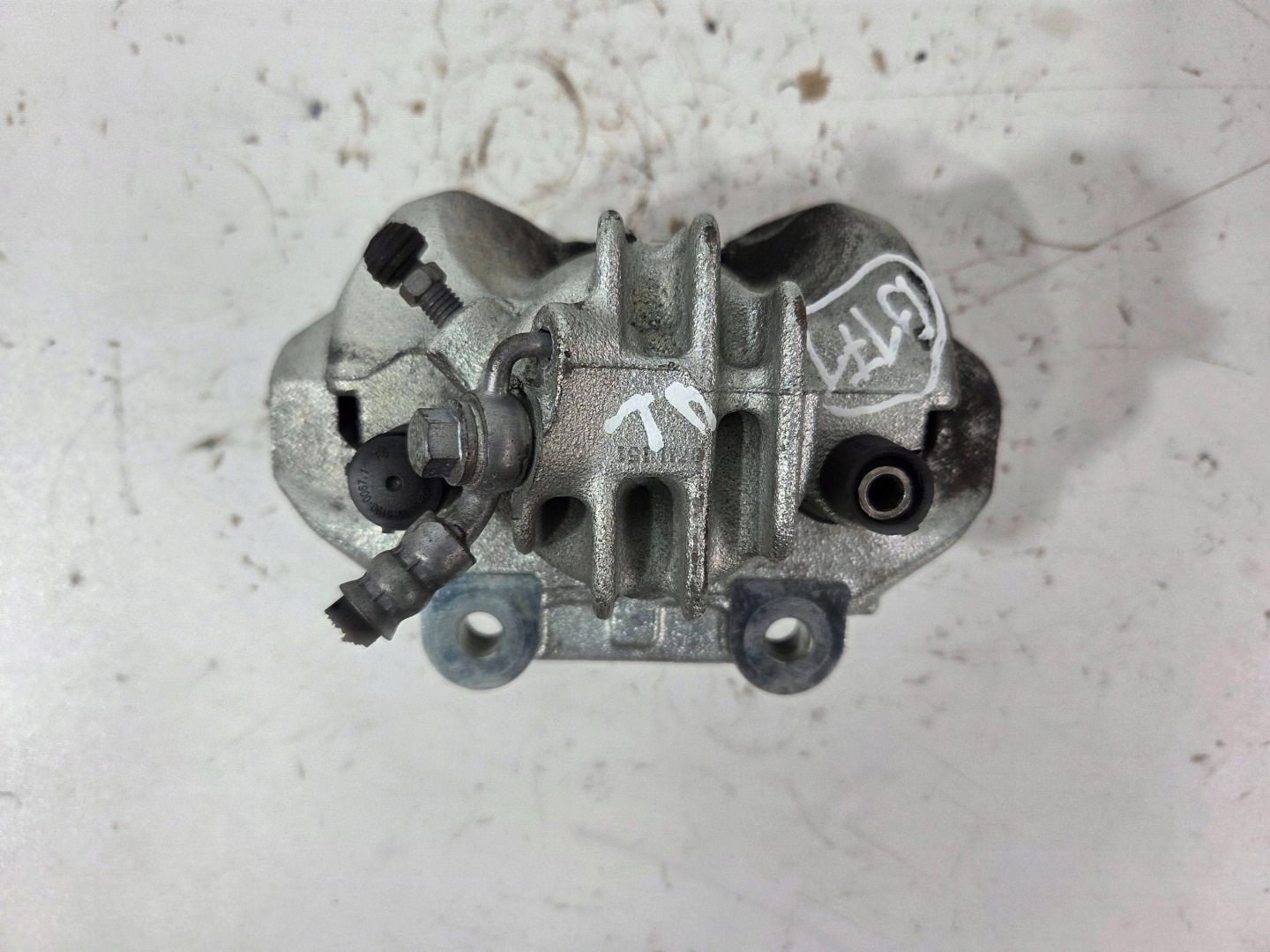 Peugeot 2008 II caliper brake front left 703 (B171)