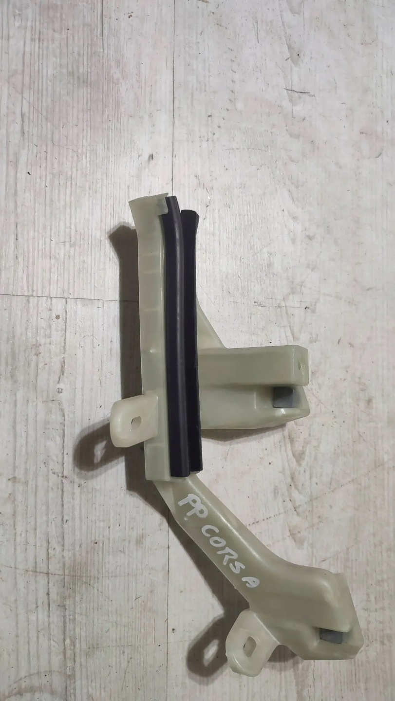 Opel Corsa F 1.2 22r. front side right support windows door