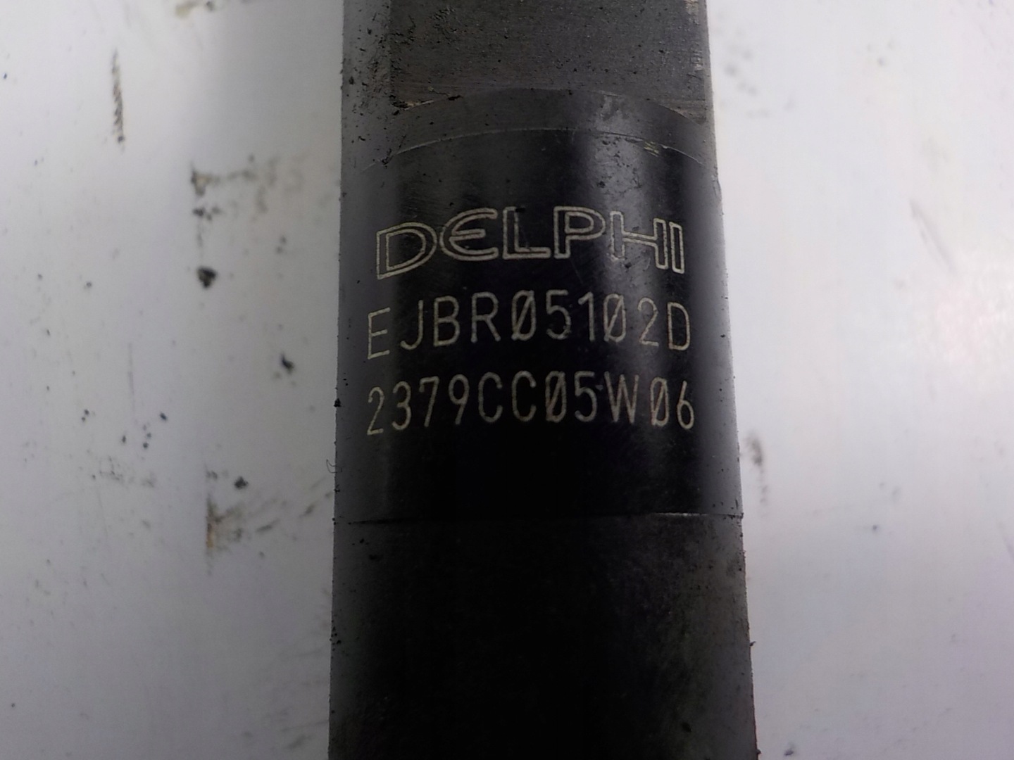 RENAULT CLIO III injector EJBR05102D 1.5 DCI DELPHI