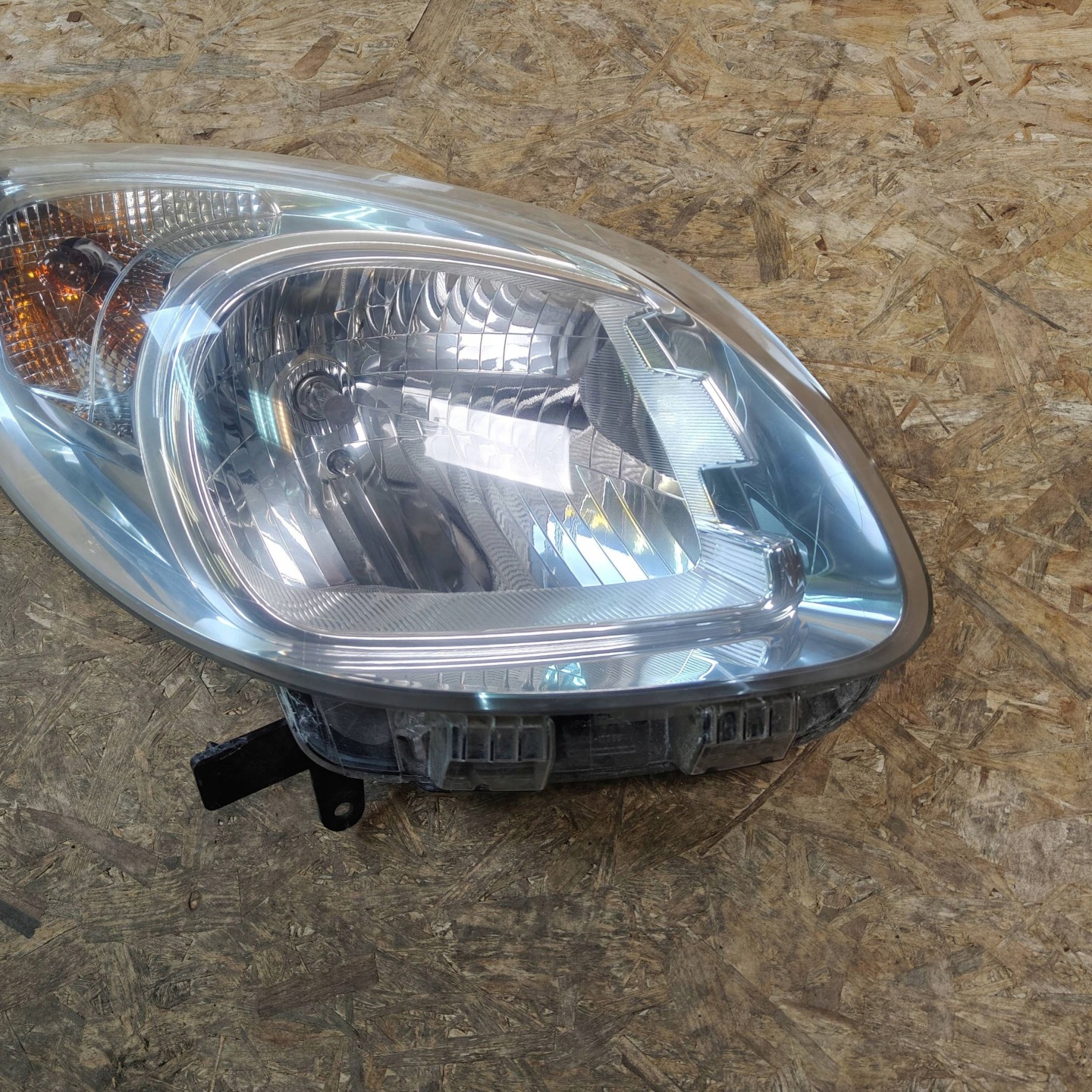 Reflektor front side right Renault Kangoo II 260102647R