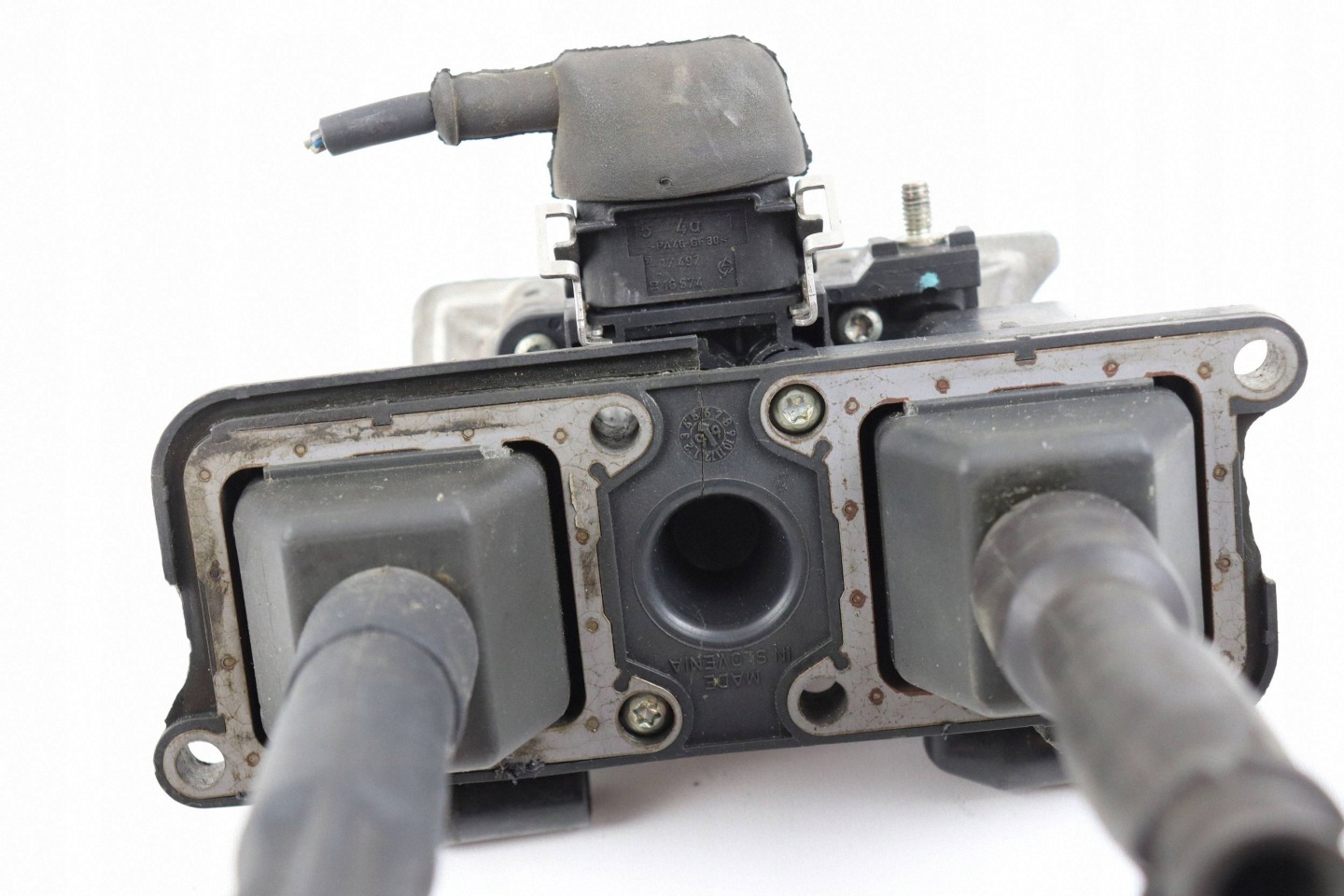 AUDI A4 B5 coil ignition BOSCH 1.8 058905105A