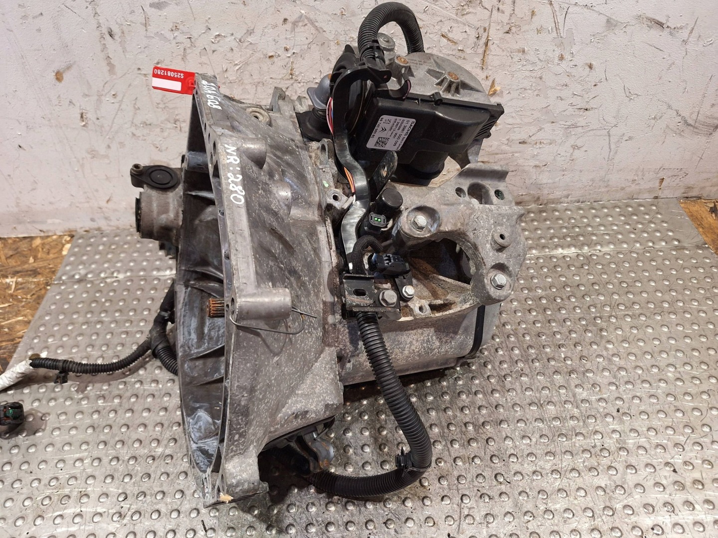 gearbox, semi-automatic transmission 20A608 PEUGEOT 208 2008 1.2 VTI 12