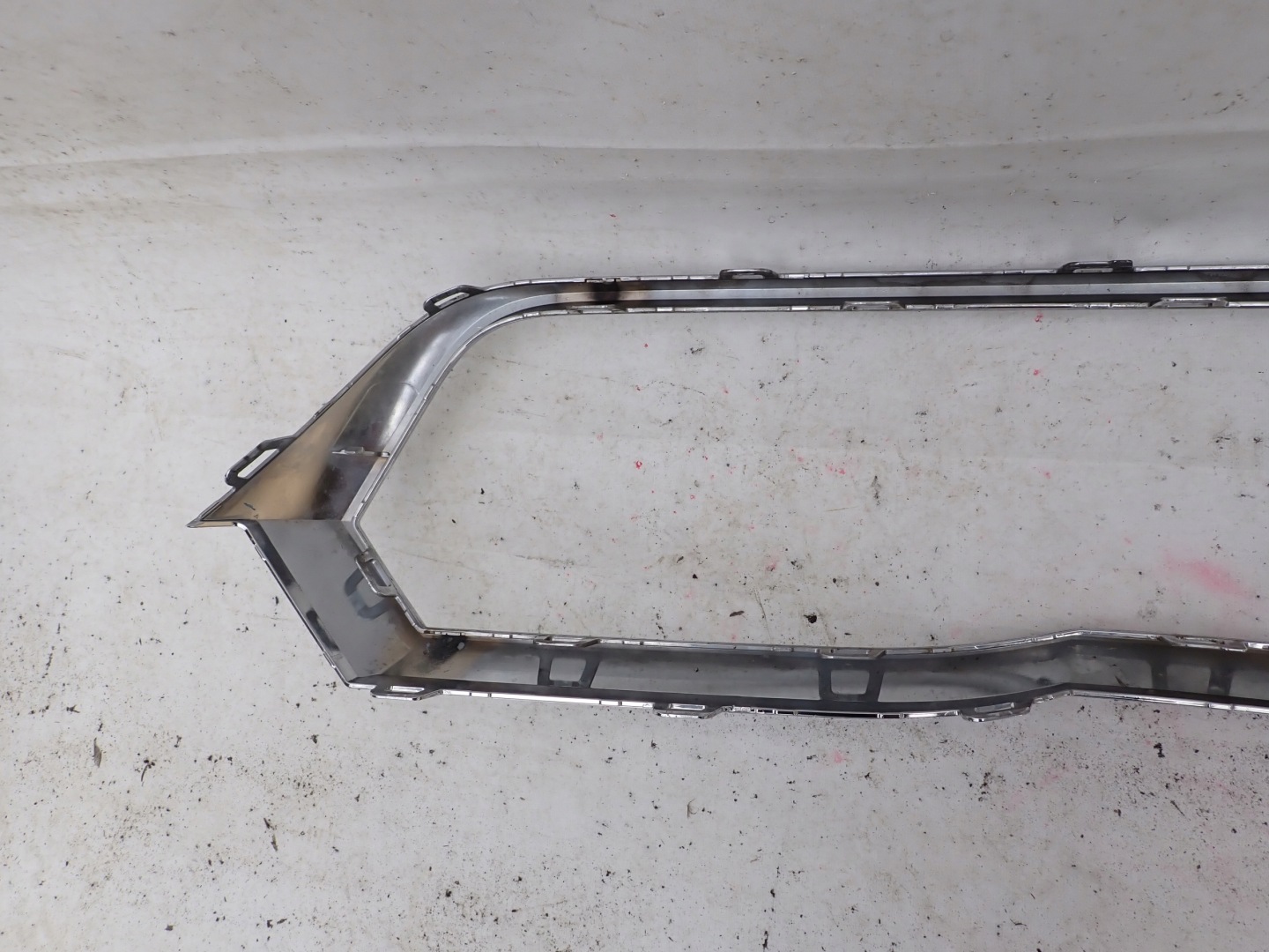 SKODA OCTAVIA IV 4 19-> moulding CHROM GRILLA