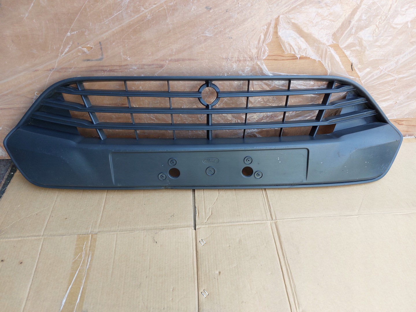 Ford Transit Custom grid of a bumper front BK21-17B968-ABW