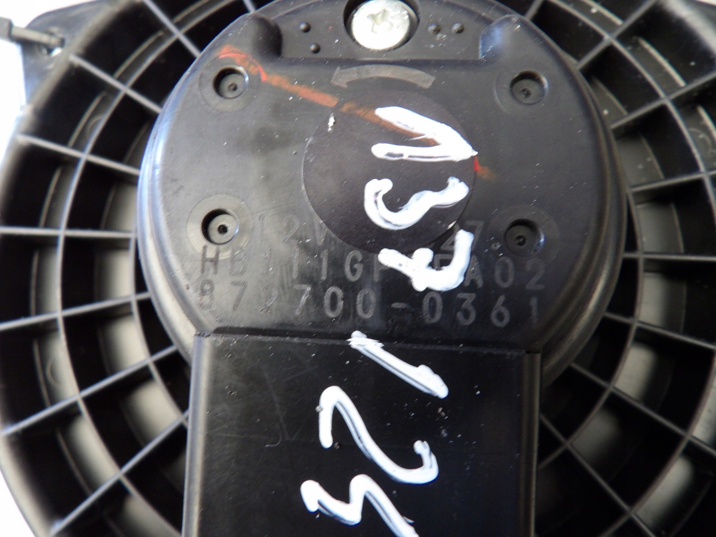Mazda 6 a ventilátor topení 872700-0361