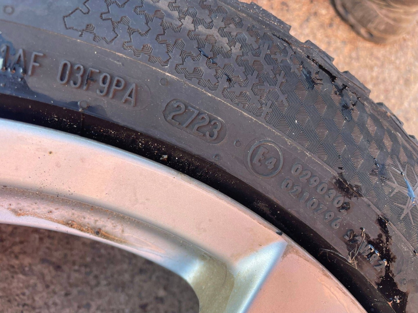 wheels disc discs aluminium tyre CONTINENTAL 225/50R17 ZIMA