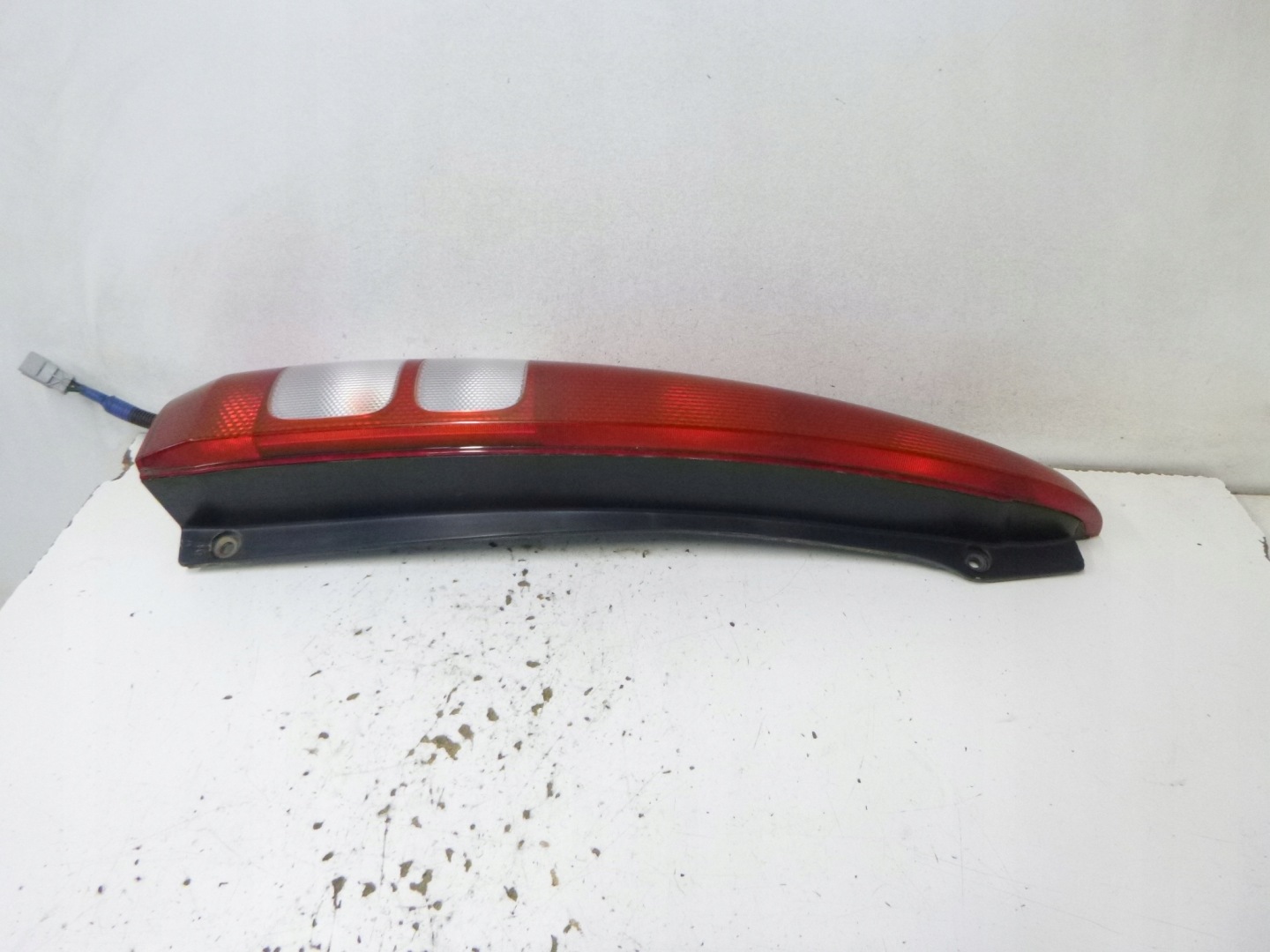 light rear left Honda HRV 2000r.