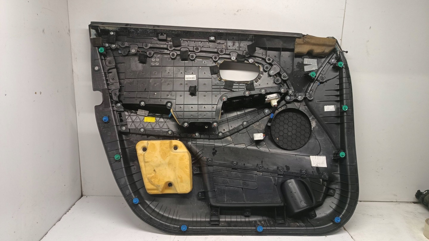 KIA CARENS upholstery door front right