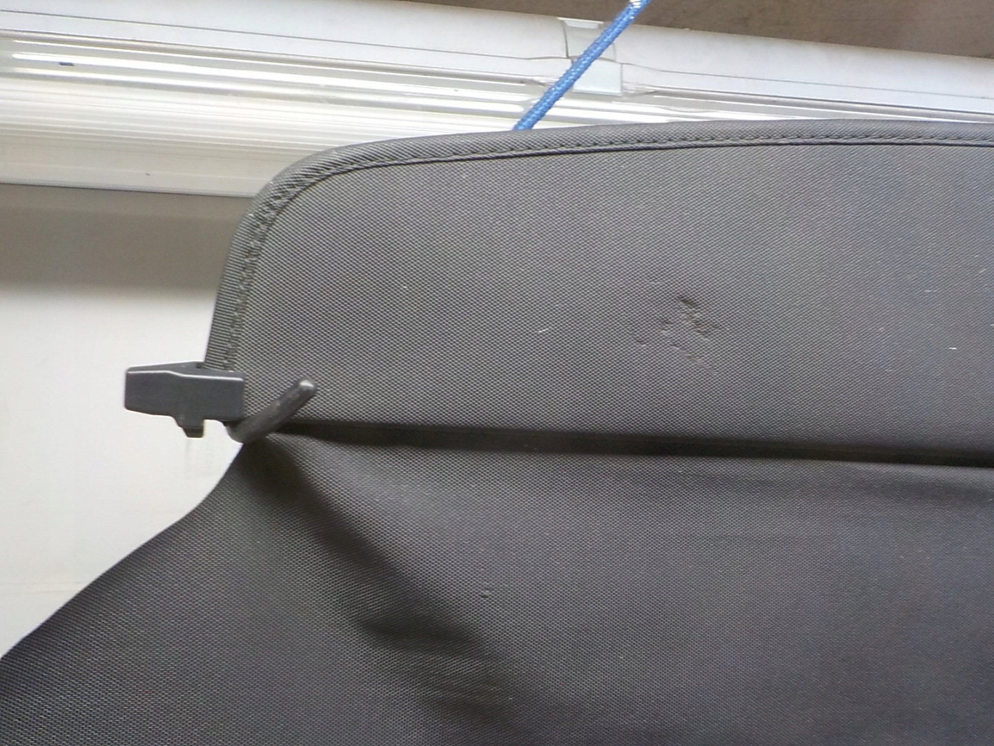 MITSUBISHI OUTLANDER II blinds boot