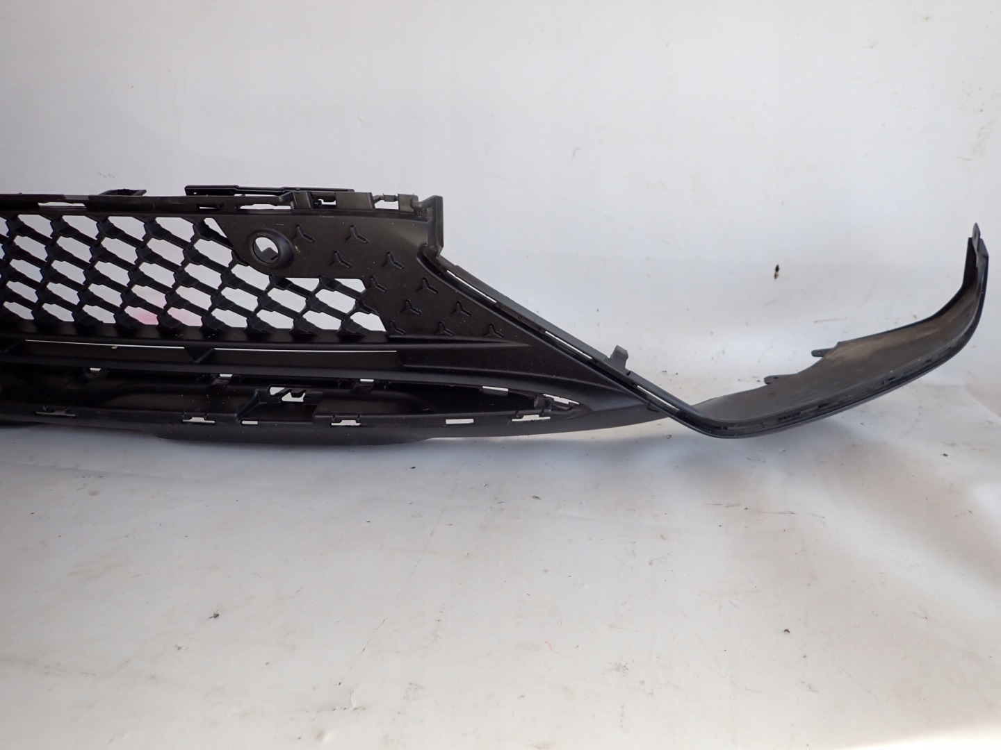 MERCEDES X254 GLC II AMG bumper front grid central W bumper