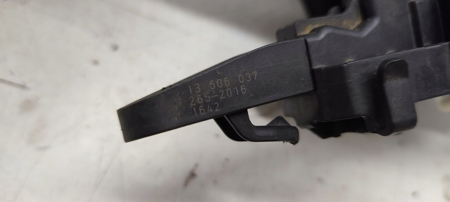 handle rear part rear right Opel Astra K kombi Z22Y