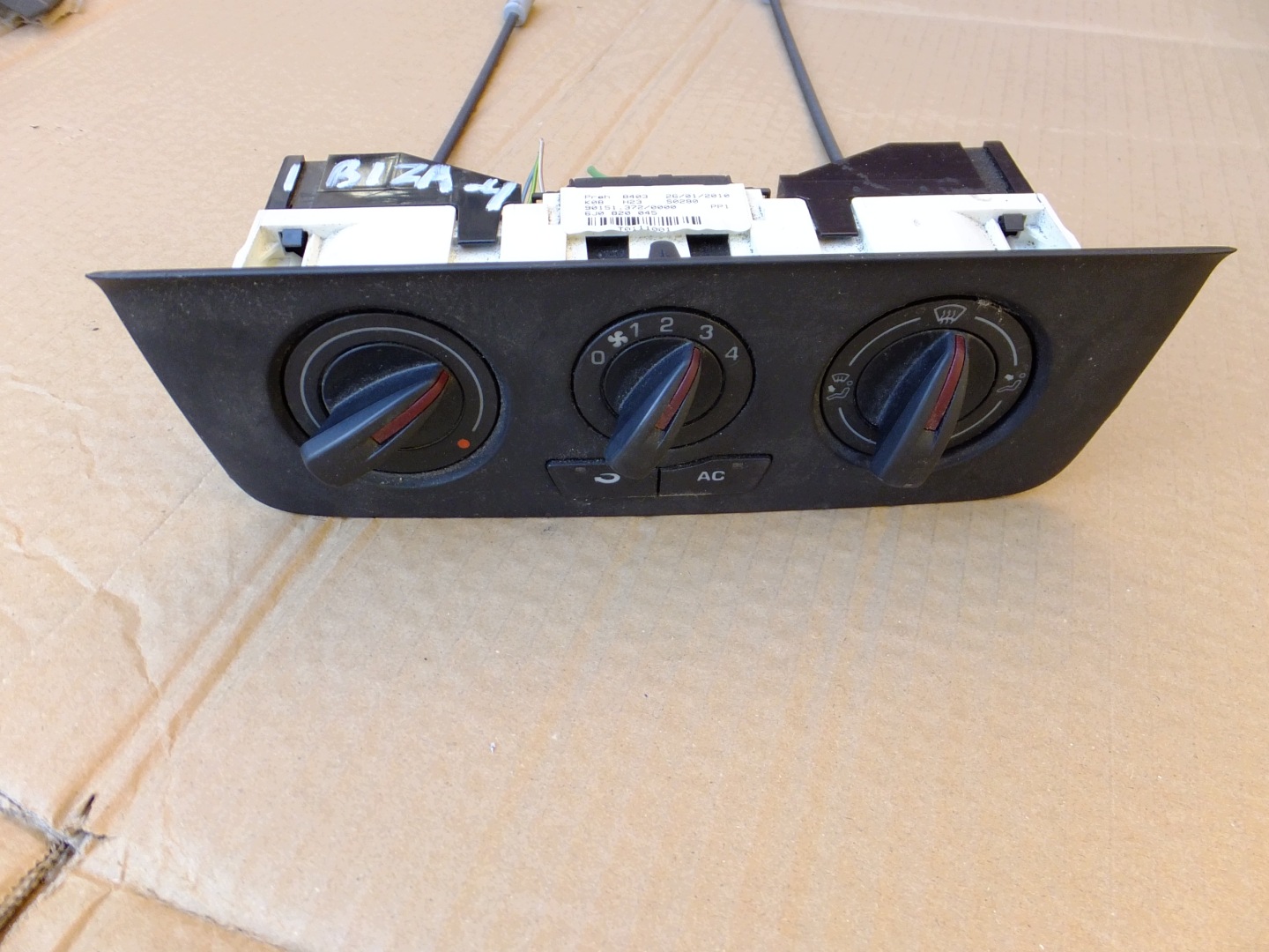 panel vezérlés klíma seat ibiza IV 6J0820045
