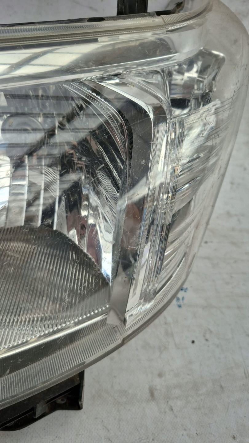 TOYOTA HILUX 7 VII LIFT 11- light left front front