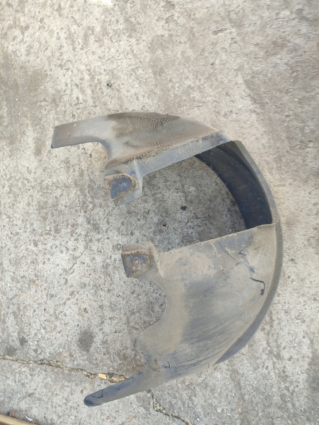 mudguard left rear part left rear. VOLVO V50
