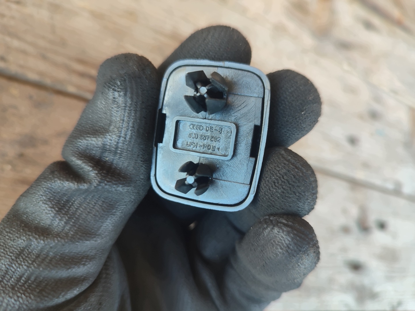 Haczyk Blende Abdeckung przeciwslonecznej schwarzer Audi 8U0857562