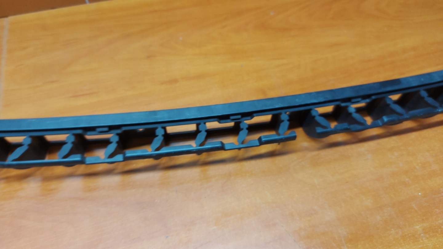 bumper bracket central rear part rear SKODA RAPID SEAT TOLEDO