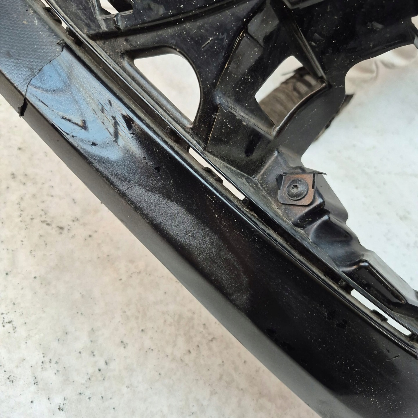 VW POLO V 5 6R 09- bumper front front without DZIUR 6R0807221