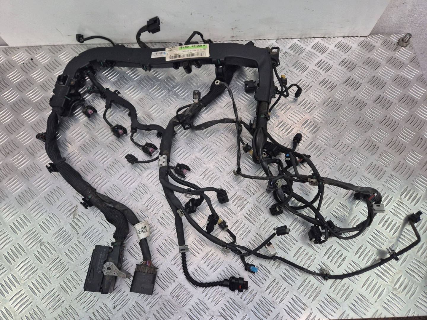 bundle of the engine Mercedes E220 CDI C207 W207 A6511504486 OM651.911