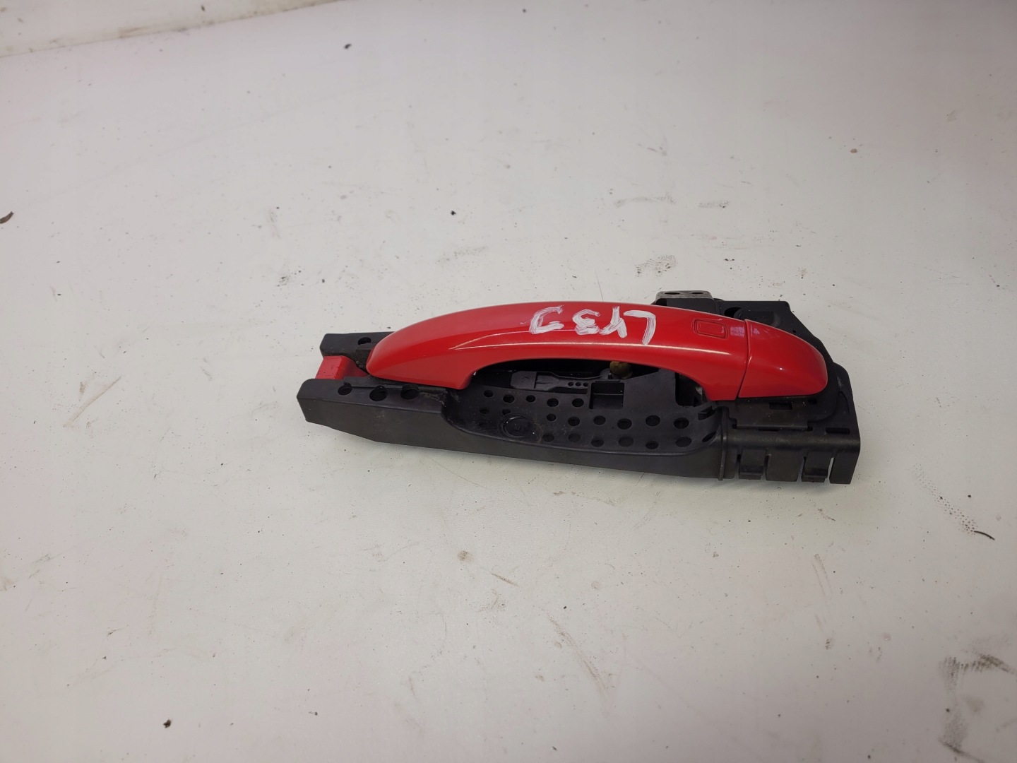 handle right AUDI A4 B8 A5 8T Q5 LY3J 8T0837886B *