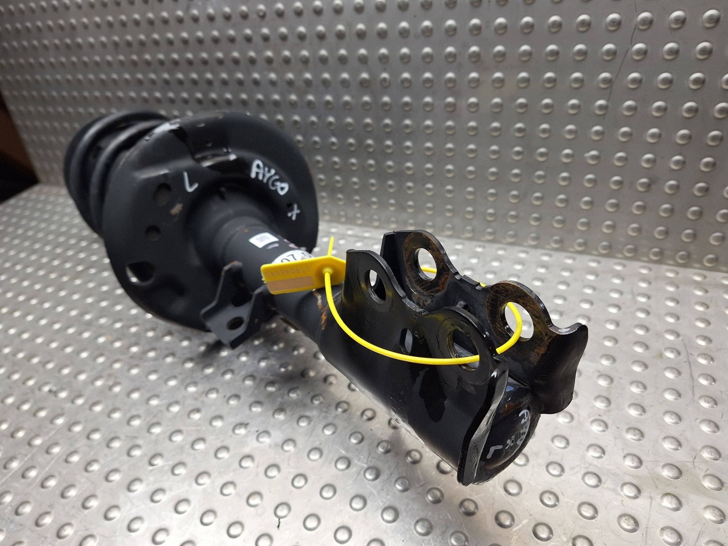 shock absorber left front TOYOTA AYGO X 22-26 48520-0H090