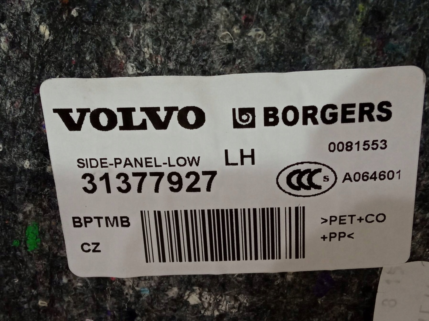 boot upholstery left right floor KPL 31377928 Volvo V40 II
