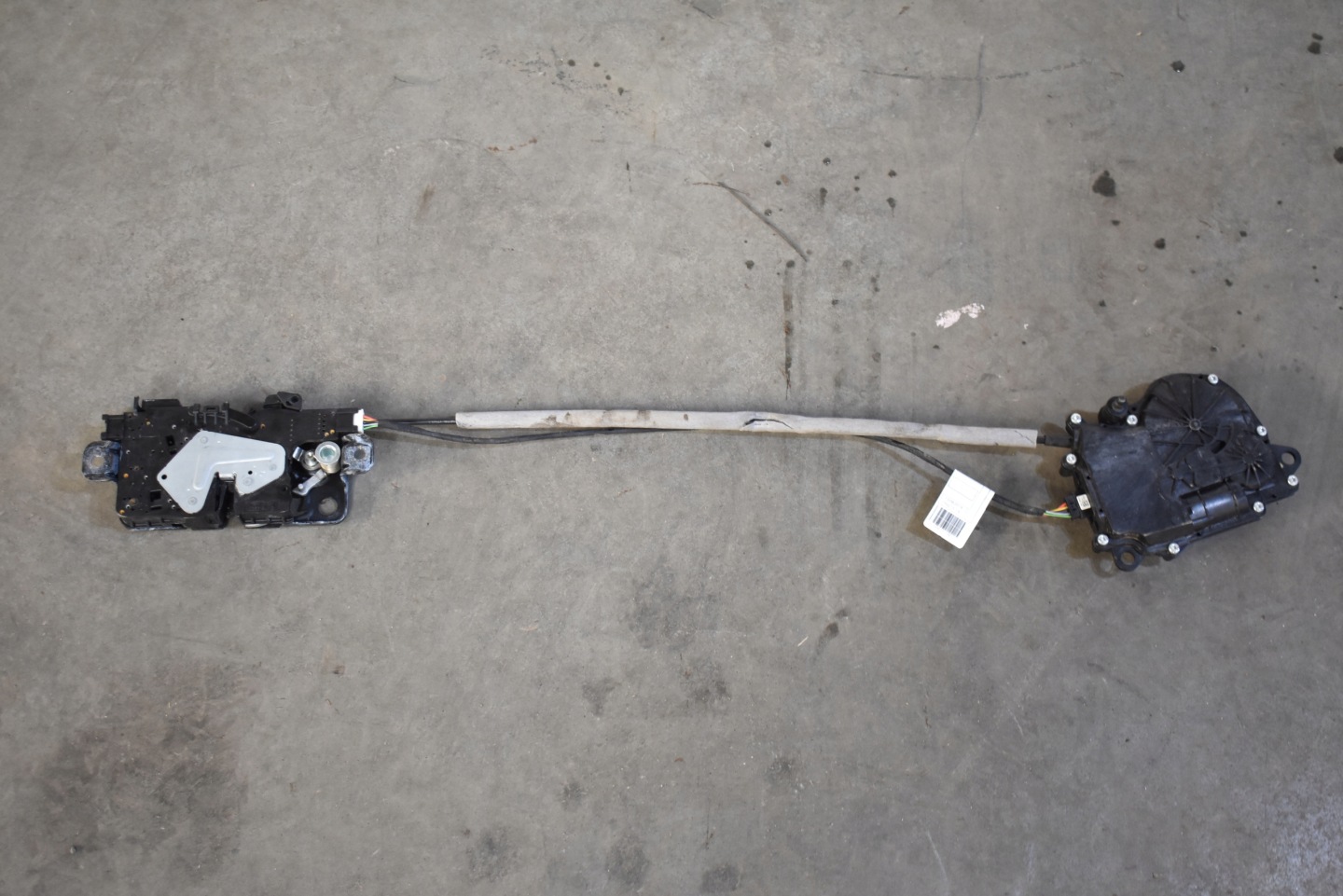 IDEALNY lock DOCIAG bonnet boot BMW G01 G02 1