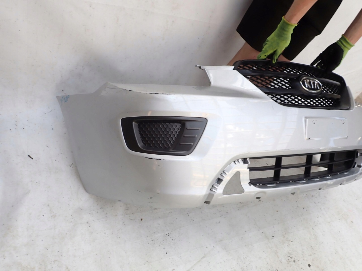 KIA CARENS III 06- front bumper front