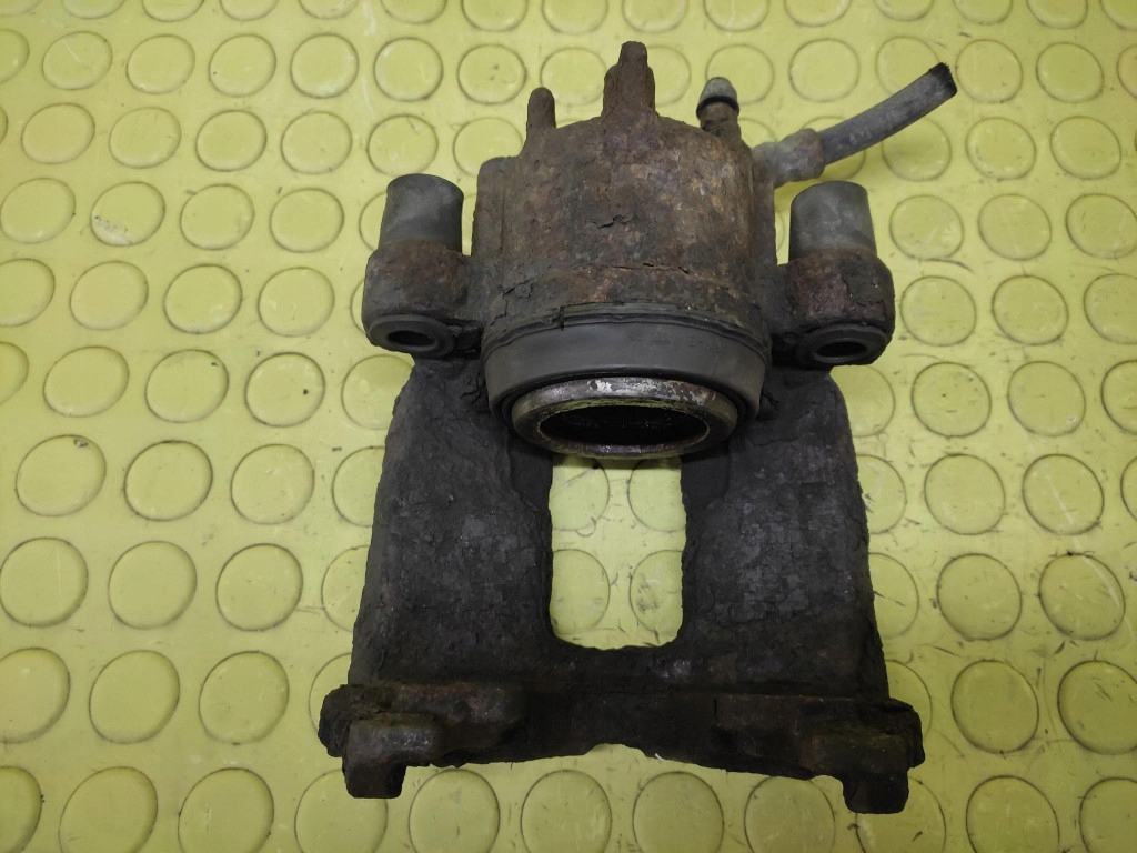 FORD FOCUS MK1 1.8 TDDI caliper right front