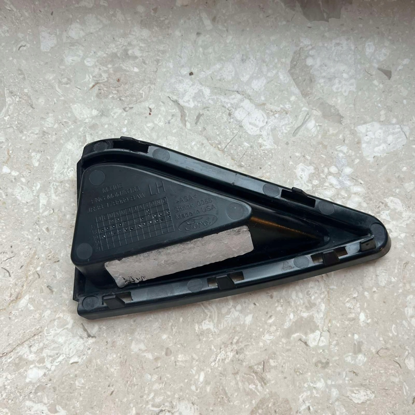FORD MUSTANG VI LIFT grid of a bumper left front JR3B-17B969-BAW