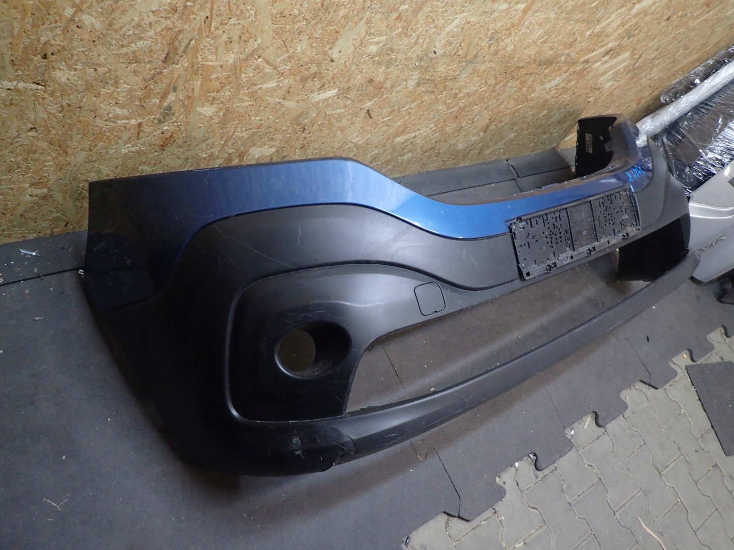 paraurti anteriore RENAULT TRAFIC 14