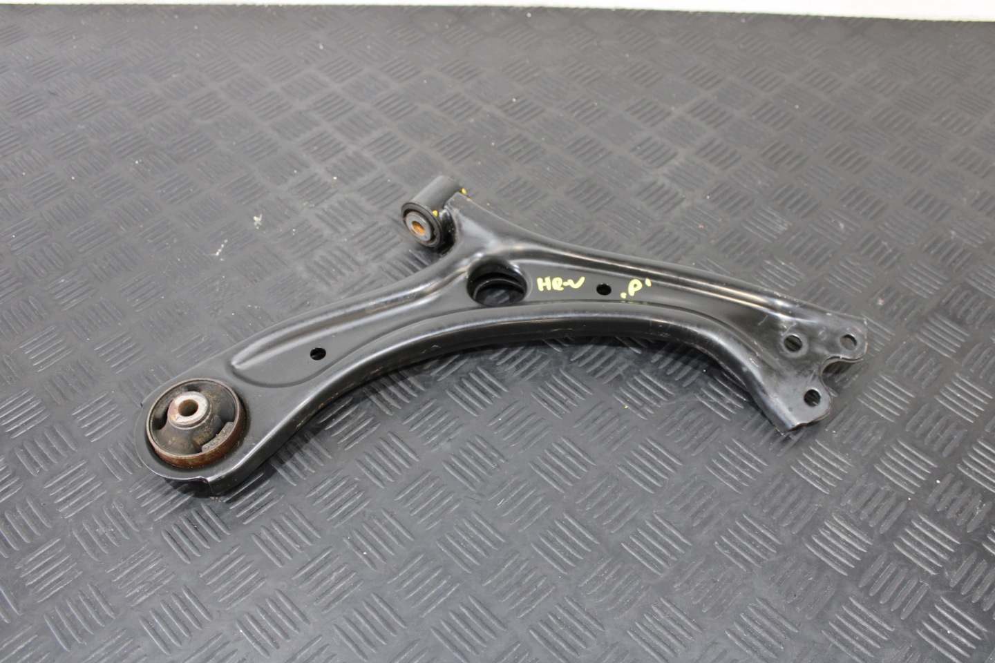 arm right front HONDA HRV H-RV III 3 2021