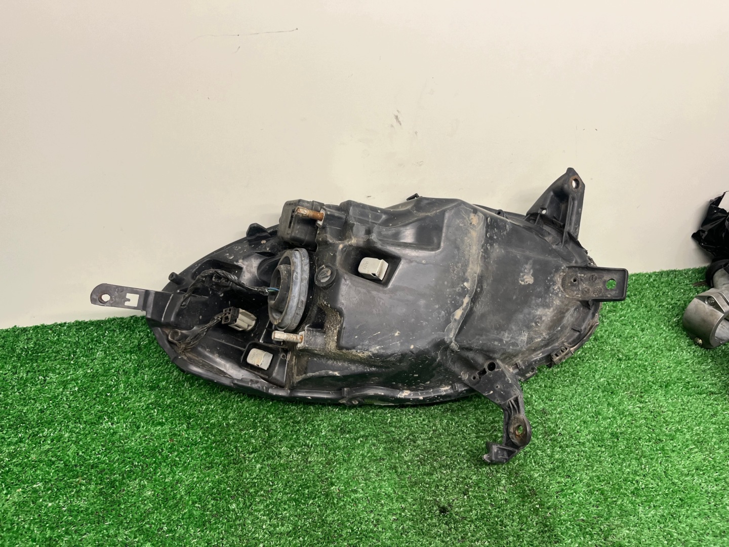 light left front NISSAN MICRA K12