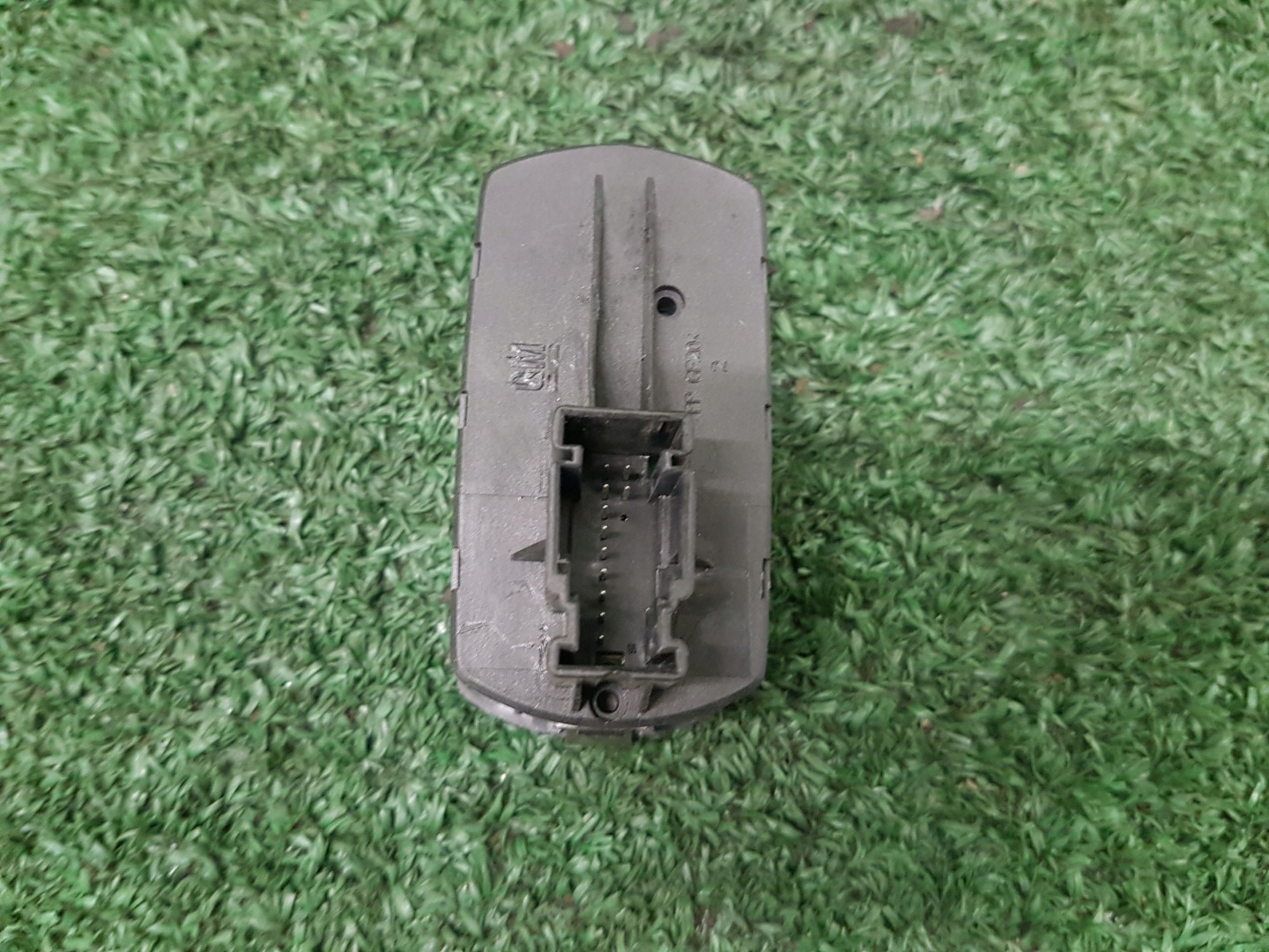 panel ovládání okna řidičů OPEL CORSA D