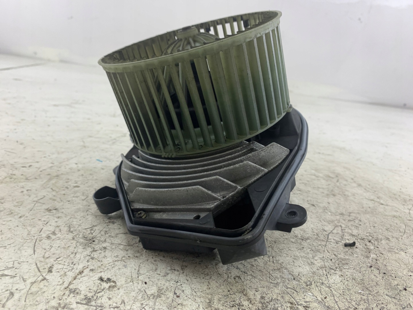 VW PASSAT B5 LIFT heating air conditioning devices 8D1820021 740221233F