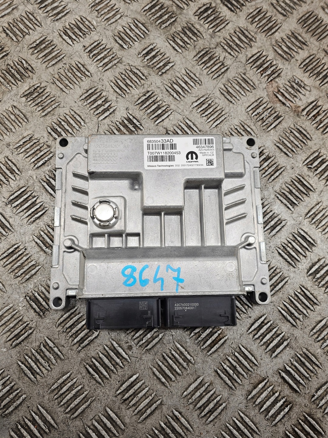 FIAT TIPO II 500 X JEEP COMPASS - computer control unit of the engine 68350433AD